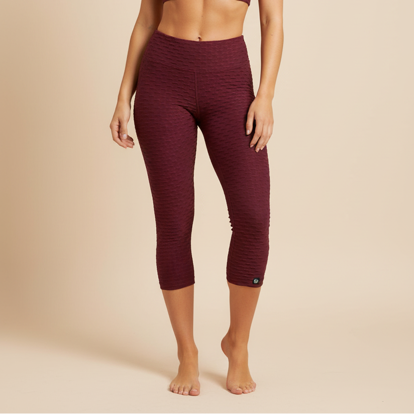 Basket Weave Jacquard Capri Legging - Merlot