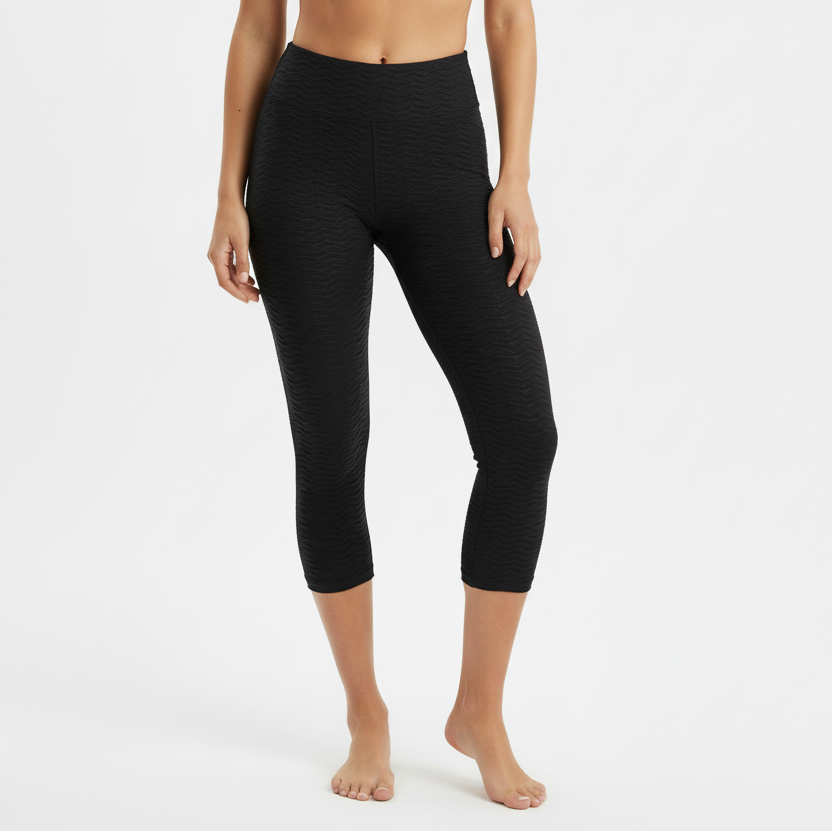 Pyramid Weave Jacquard Capri Legging - Black