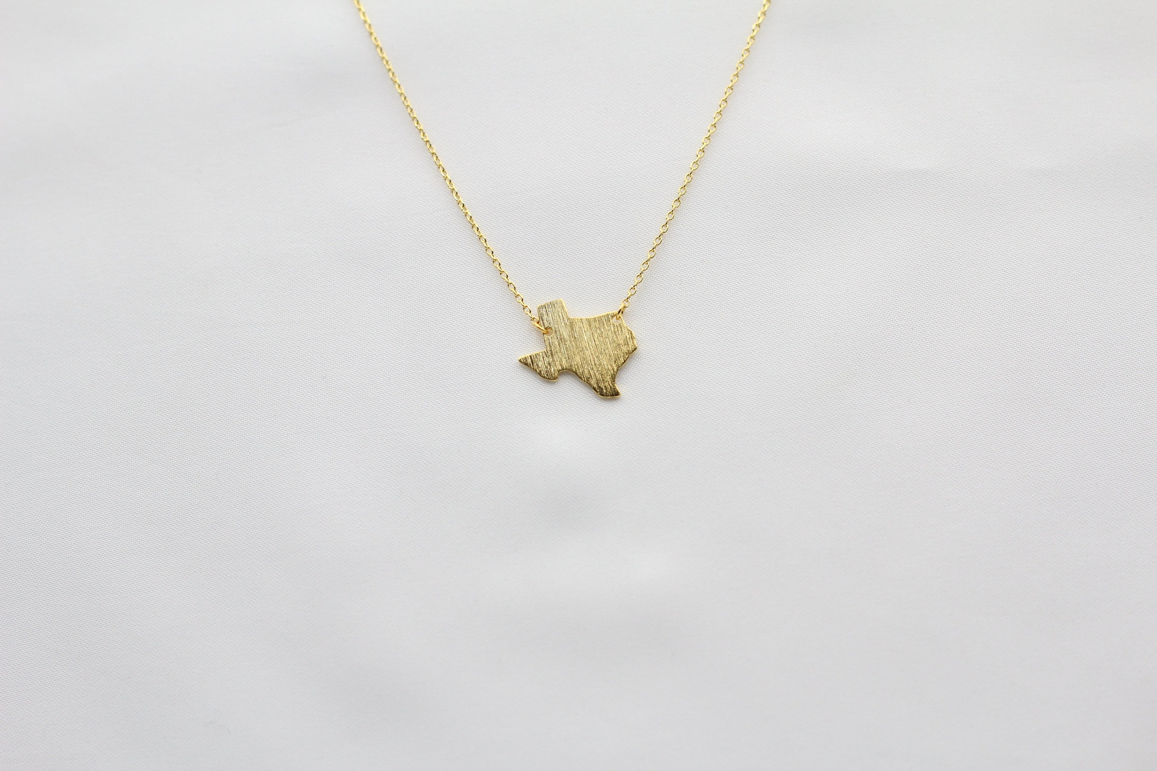 Texas State Map Necklace - Matte Polish